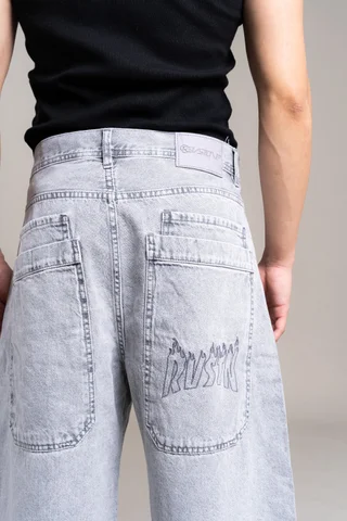 396 - BERMUDA BAGGY GRIS C/BORDADO - Vista 4