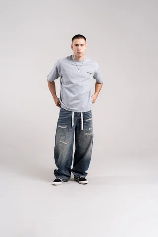 12r Remera 230G Premium - Vista 3