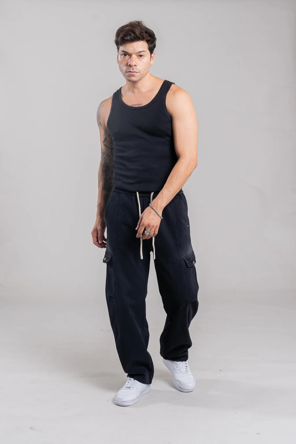 8691N JOGGING  NEGRO IMPORTADO