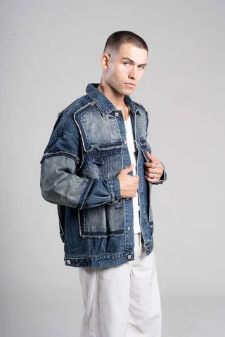 390091 - CAMPERA CON RECORTES  - Vista 1
