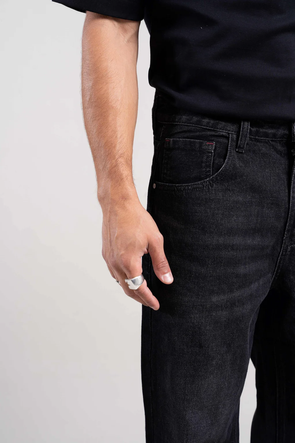 D302  Jeans Relaxed black