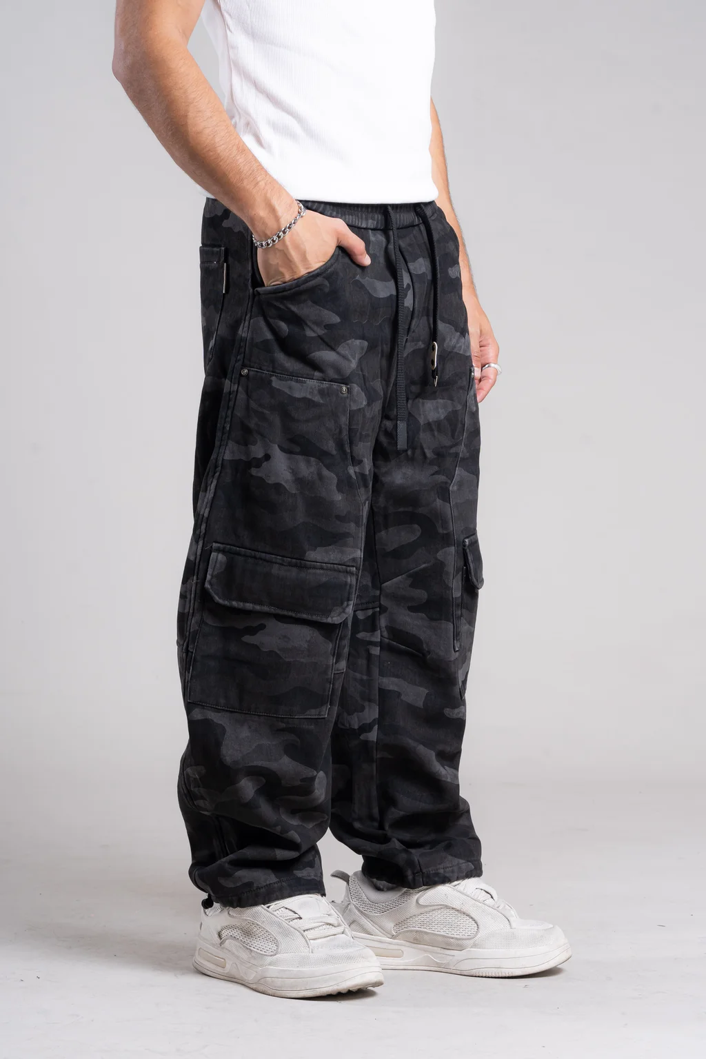 Y8092 - BAGGY CARGO CAMUFLADO GRISS
