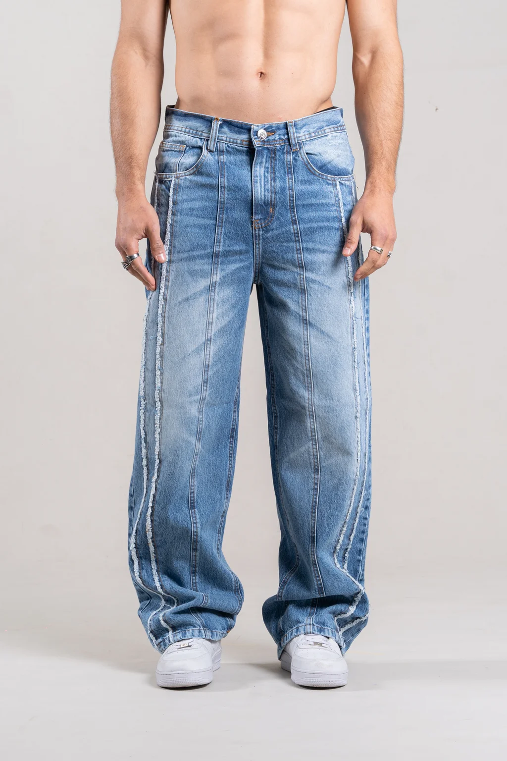 346 BAGGY CON RECORTE