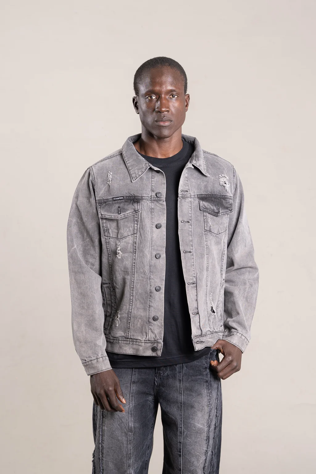 14A - CAMPERA GRIS C/ROTURAS