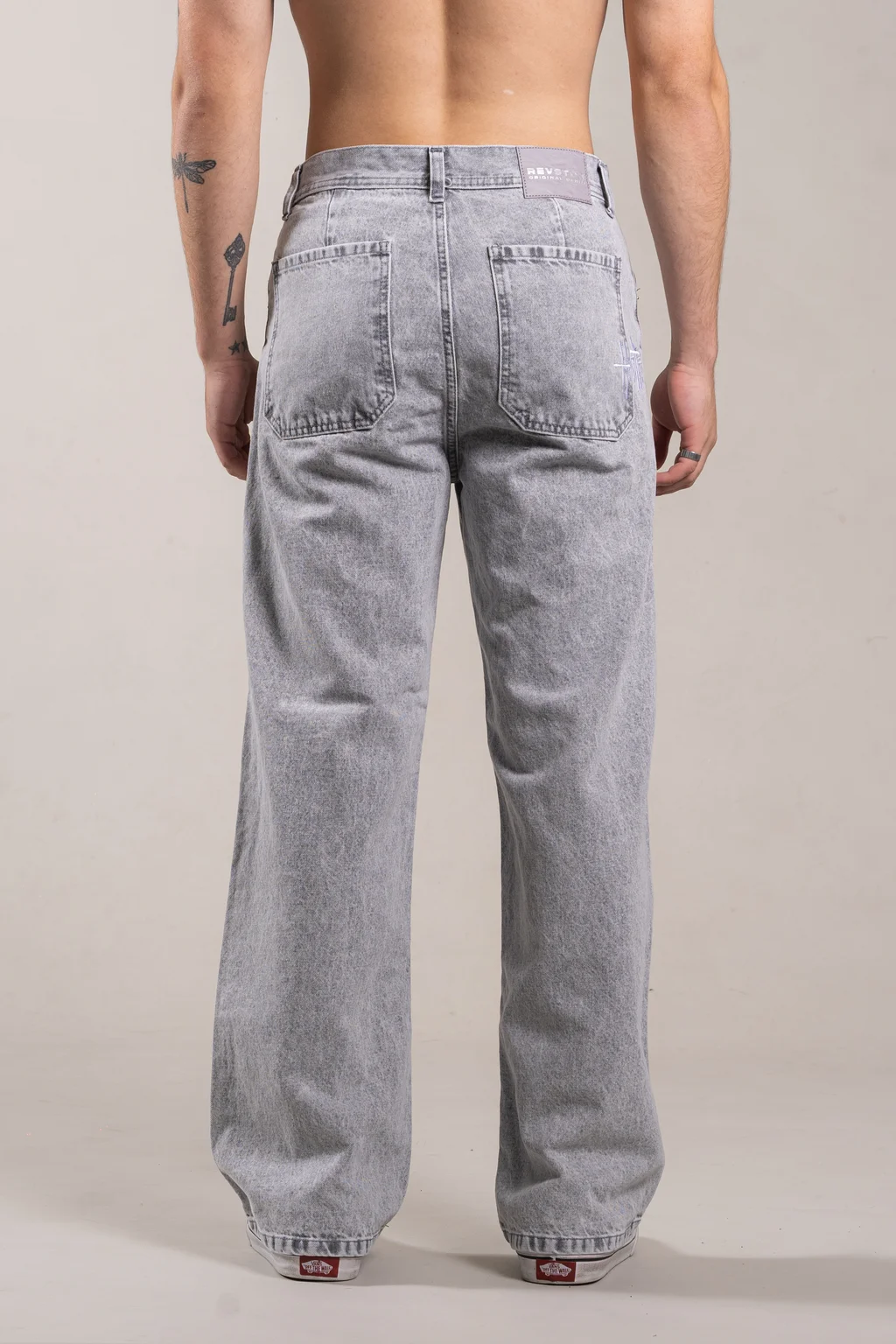 309 A  JEANS GREY BORDADO