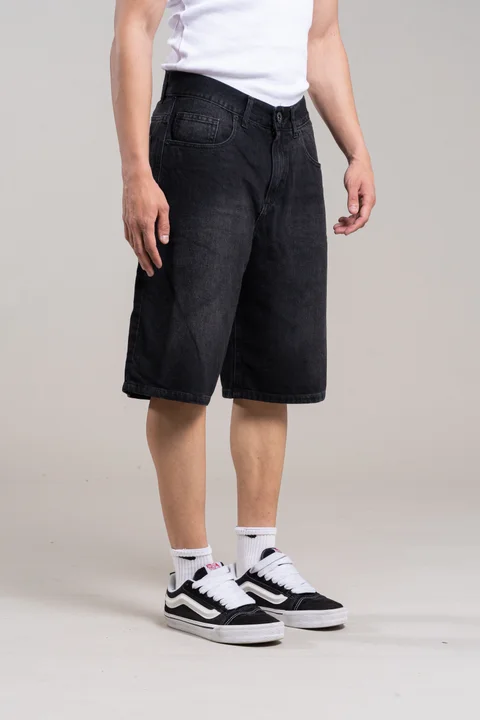 402 - BERMUDA BAGGY BLACK AND RED