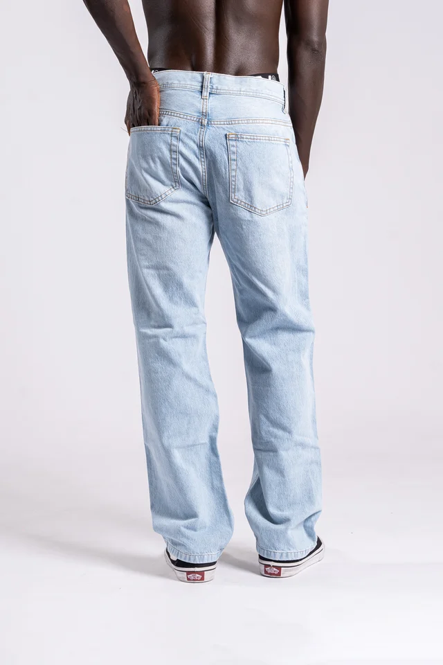 231 b -jean RELAXED CON ROTURAS