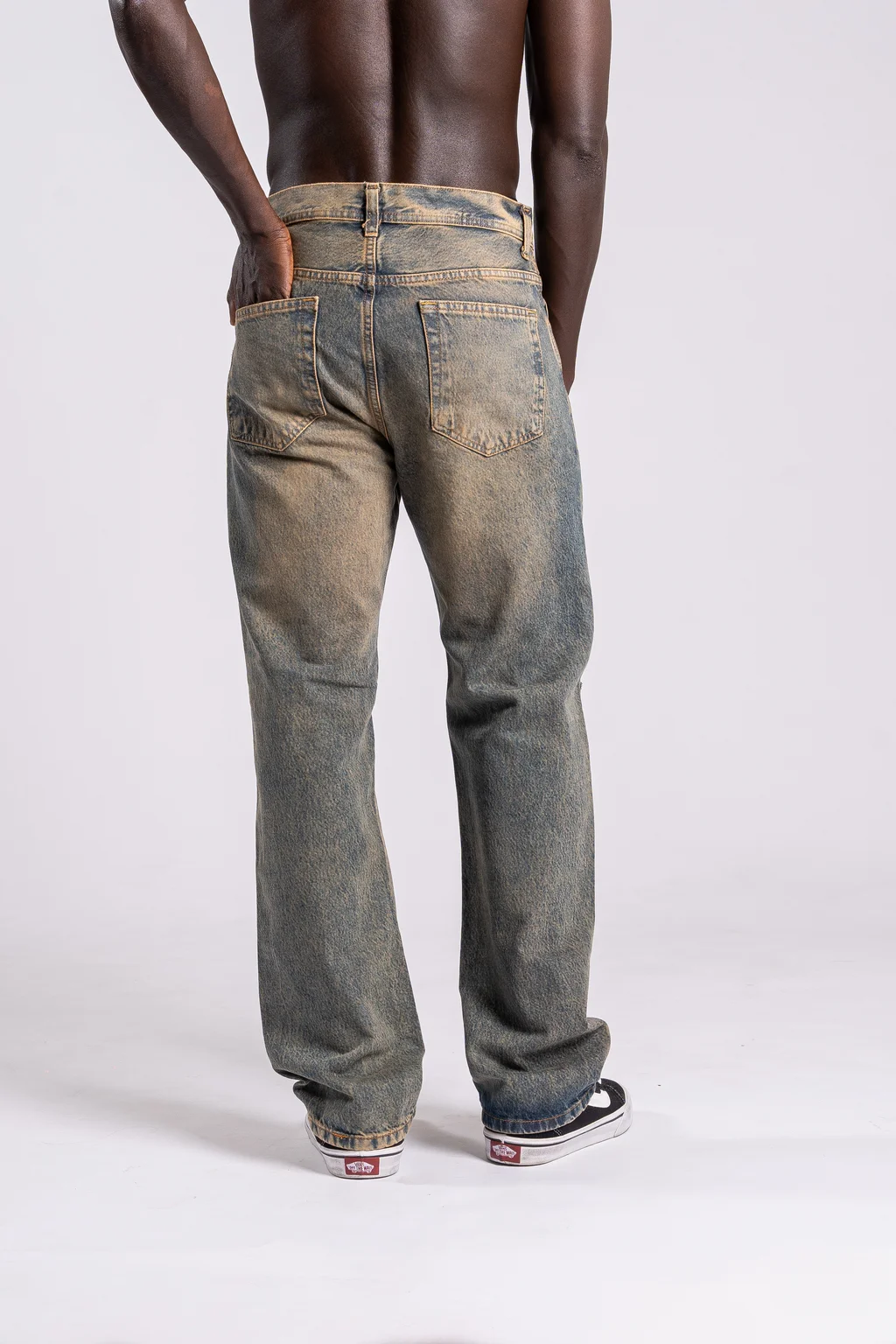 204 A JEAN RELAXED ROTURAS