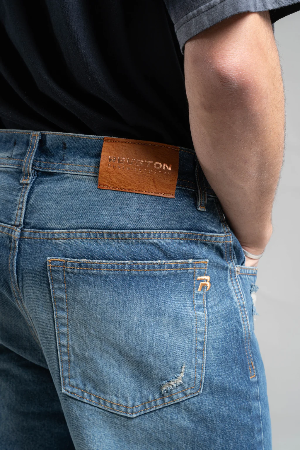 340  JEANS KIEV