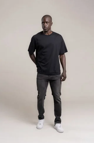 28 B - JEANS LOWA - Vista 3