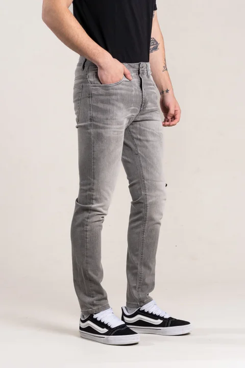 206 - SKINNY FIT GRIS
