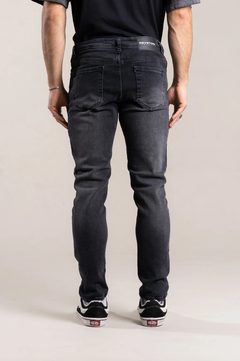 378 SLIM FIT GRIS OSCURO