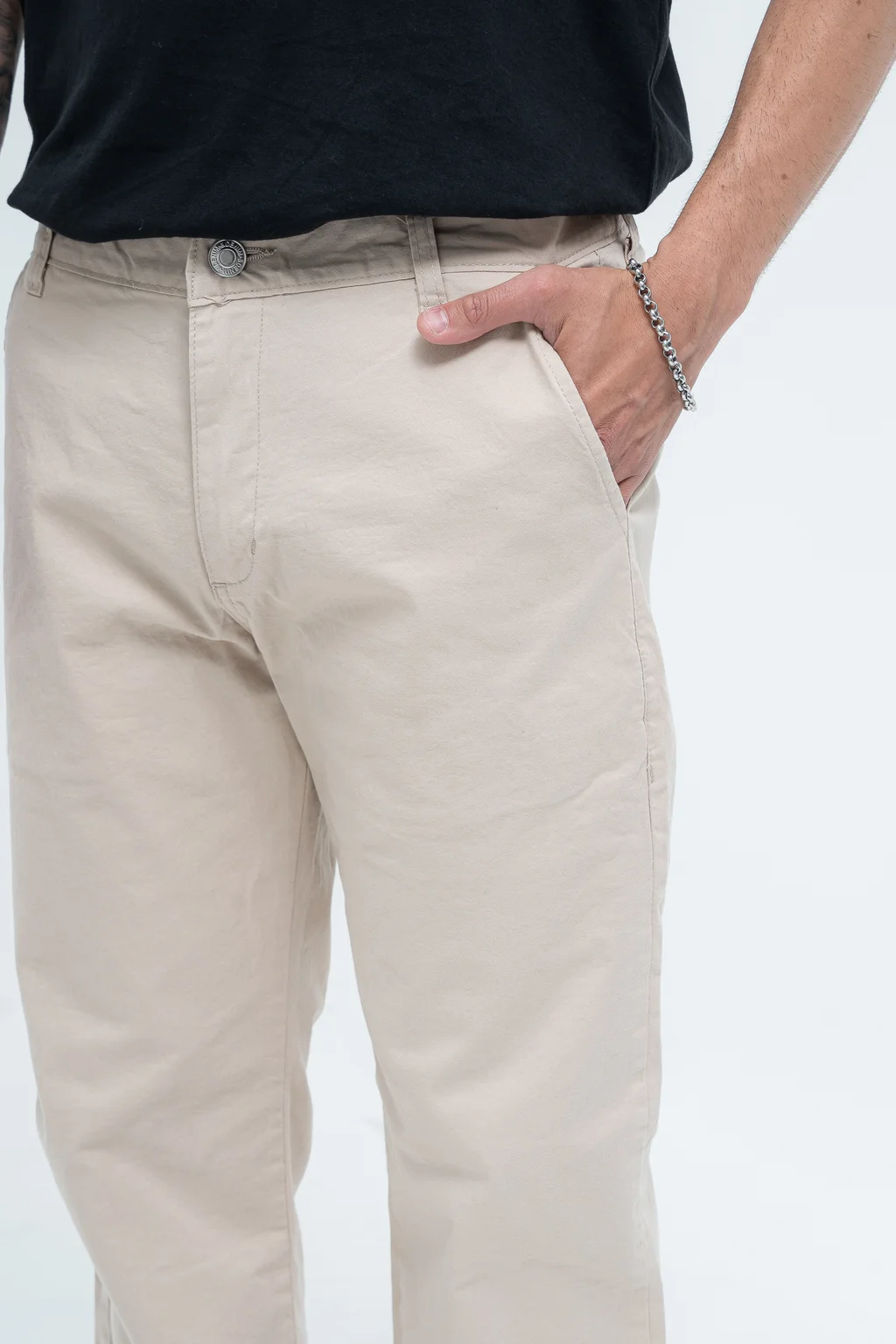 224 - PANTALON CHINO DE GABARDINA BEIGE