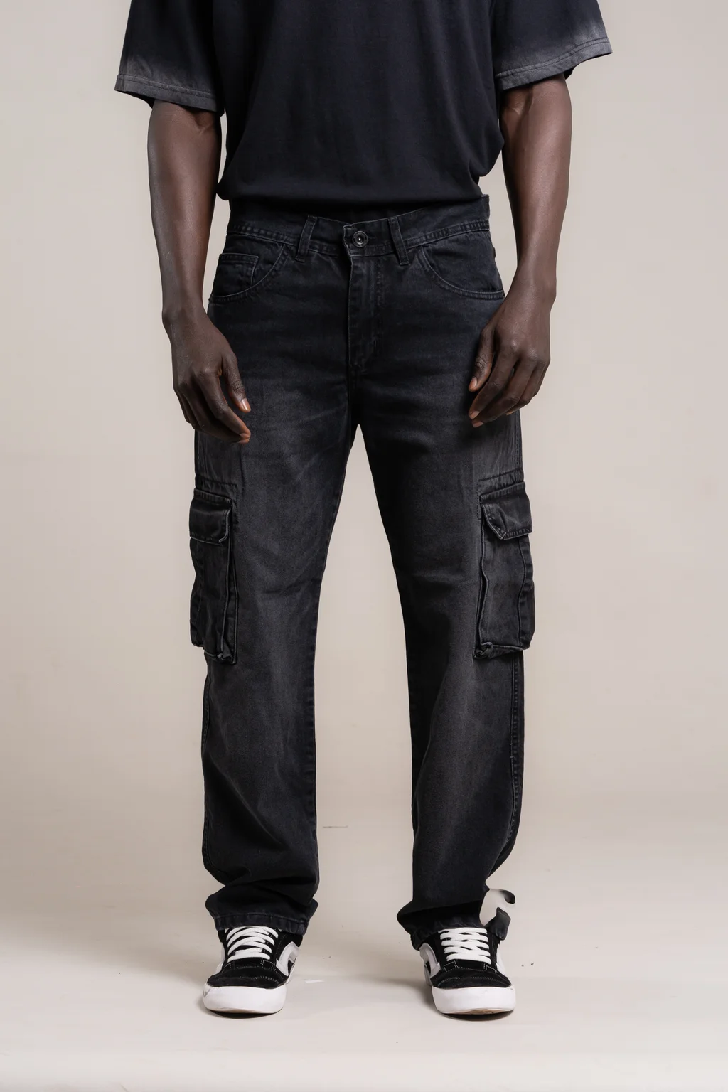 377 - STRAIGHT CARGO NEGRO