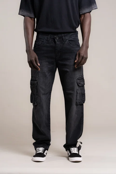 377 - STRAIGHT CARGO NEGRO