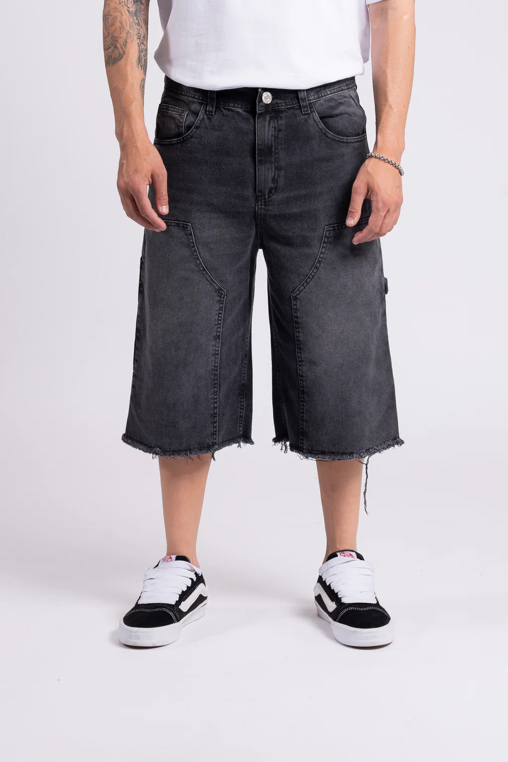 192 - BERM. CARPINTERO NEGRO DEFLECADO