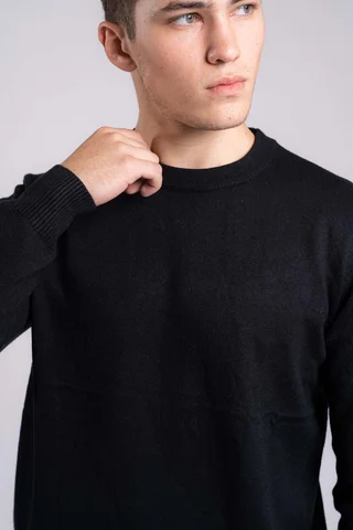 SWEATER IMPORTADO SUPER BLACK - Vista 2