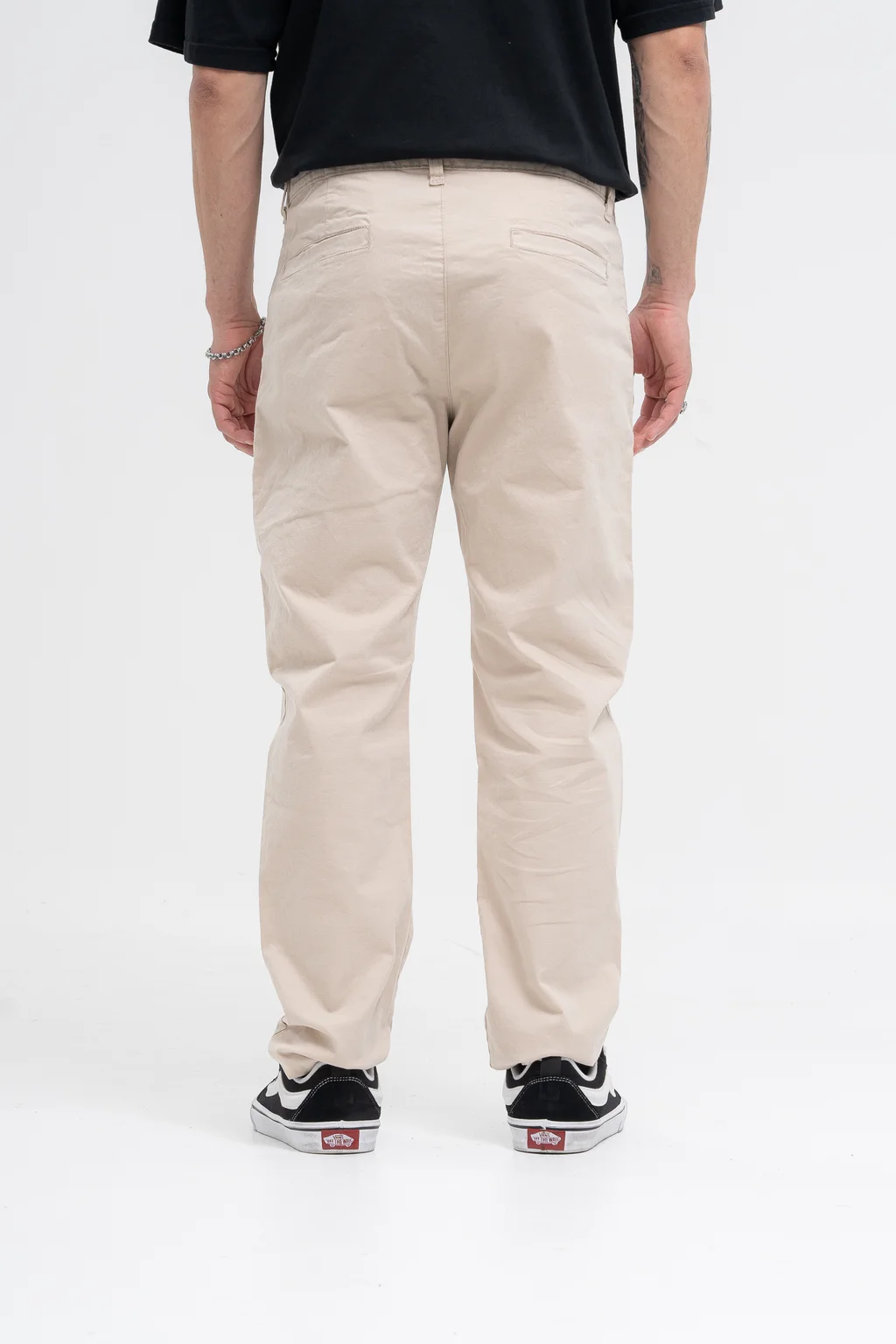 224 - PANTALON CHINO DE GABARDINA BEIGE