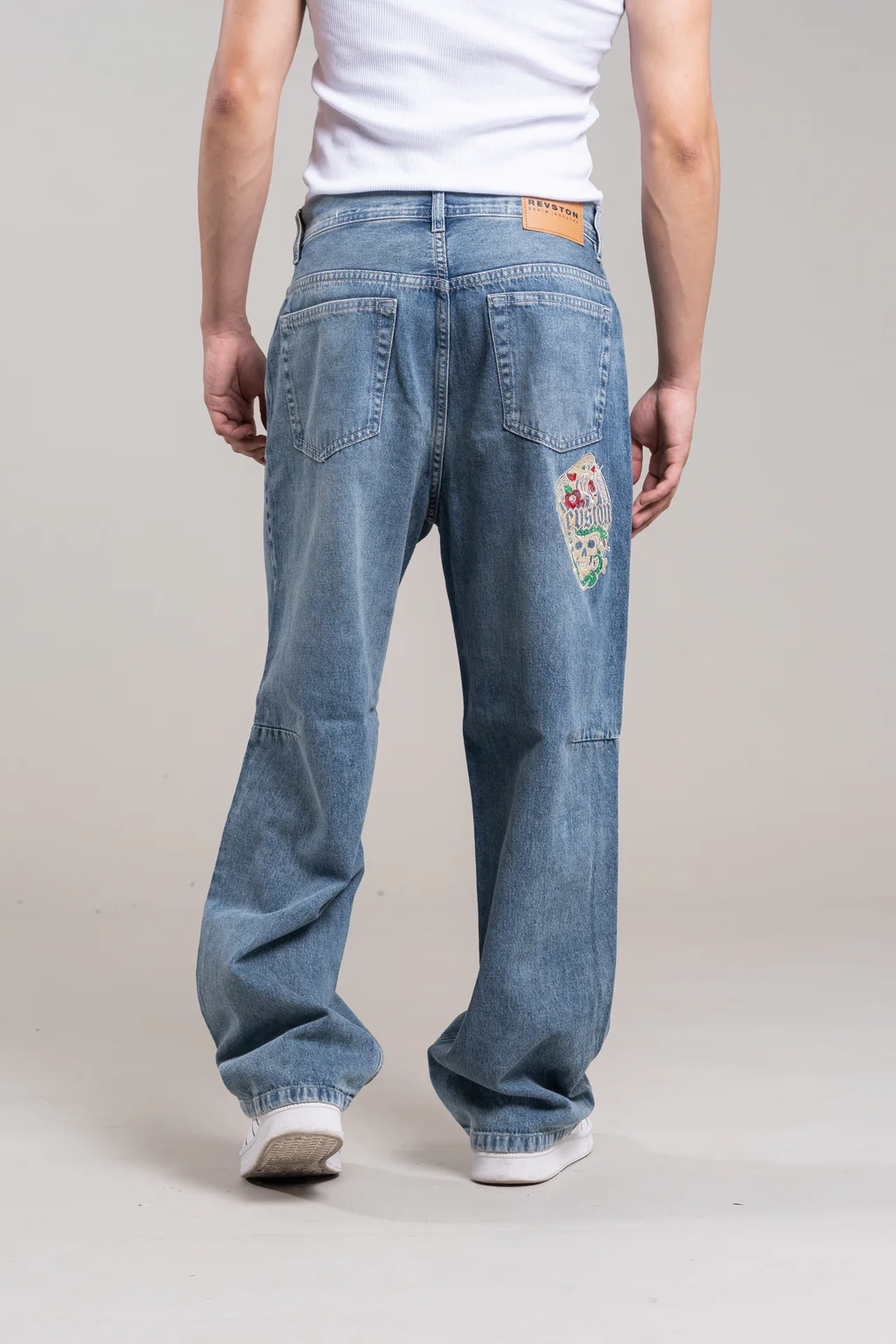 215B - BAGGY BLUE