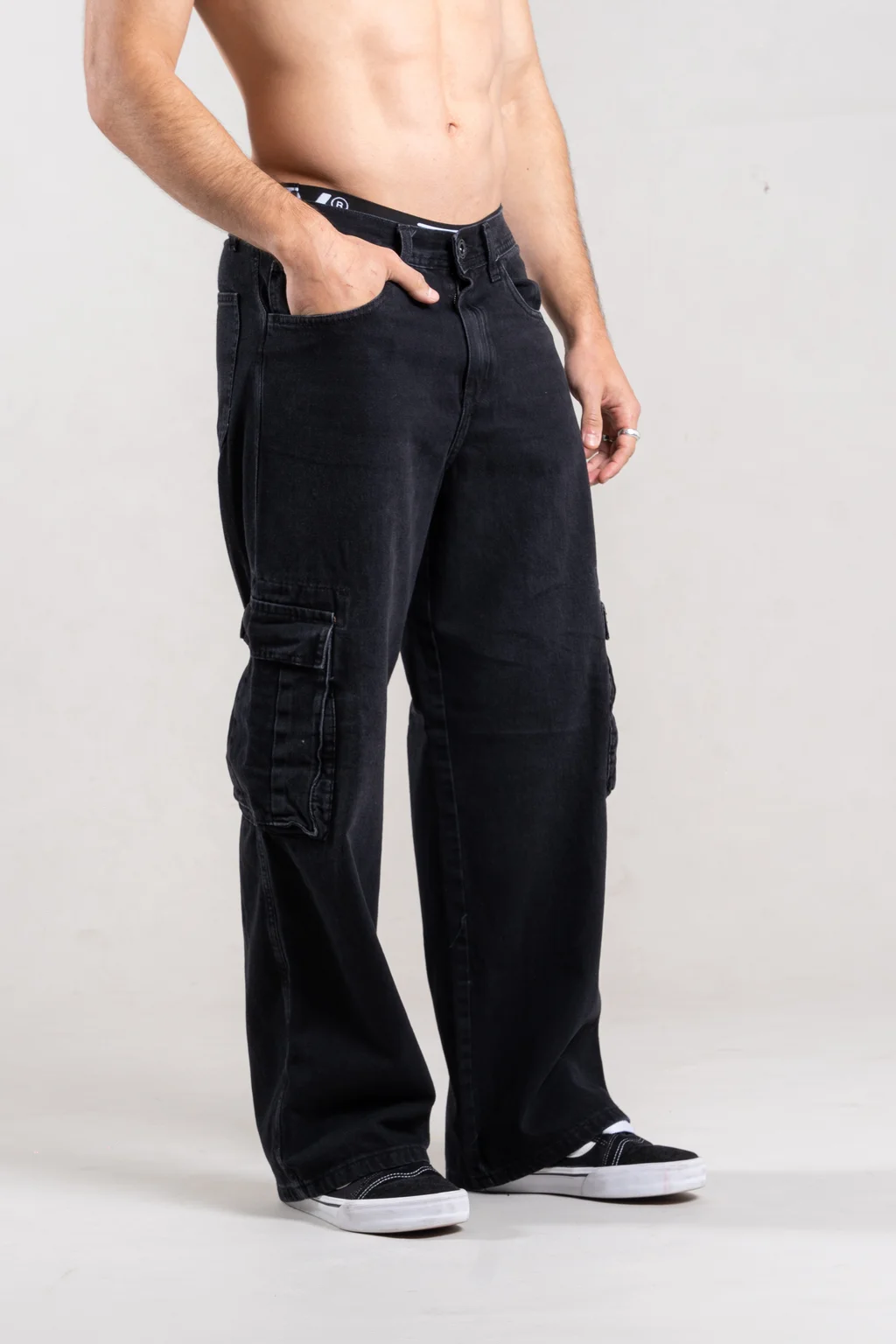313 WIDE LEG CARGO BLACK