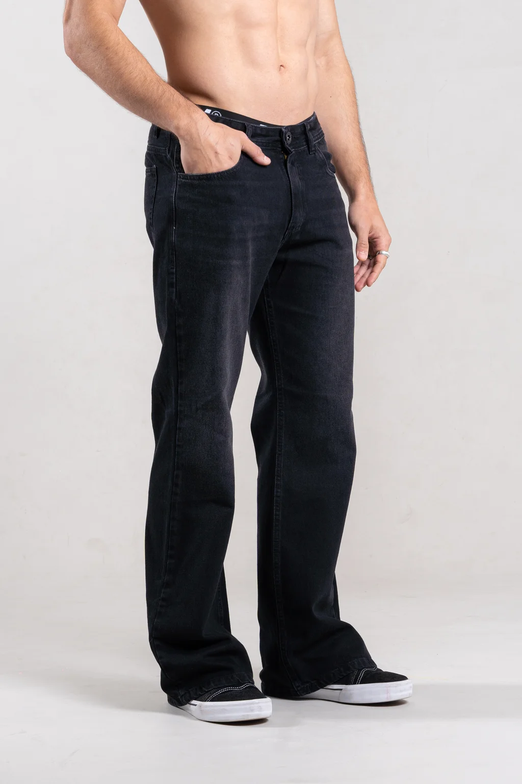 356 JEANS NEGRO FLARED