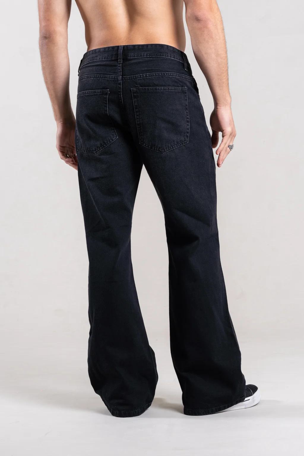 356 JEANS NEGRO FLARED