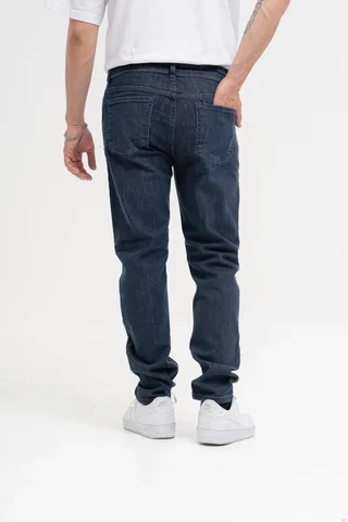 184 A slim Fit - Vista 4