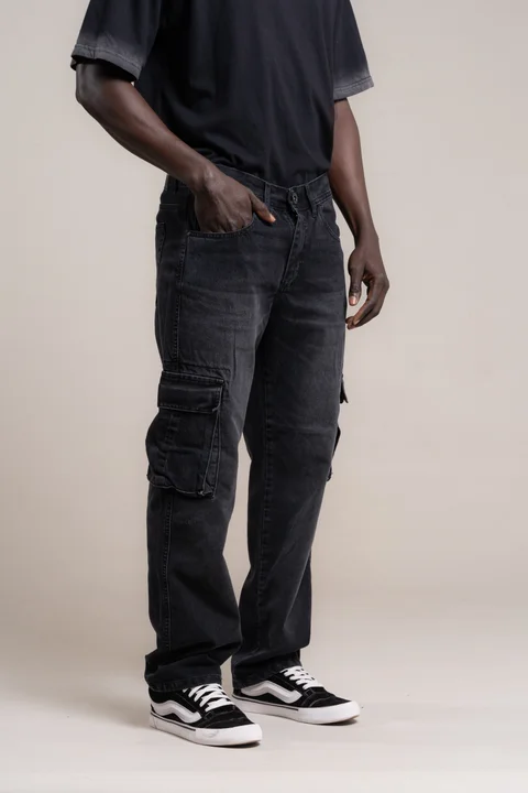 377 - STRAIGHT CARGO NEGRO