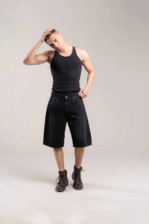 403 - BERMUDA BAGGY NEGRA + AJUSTE