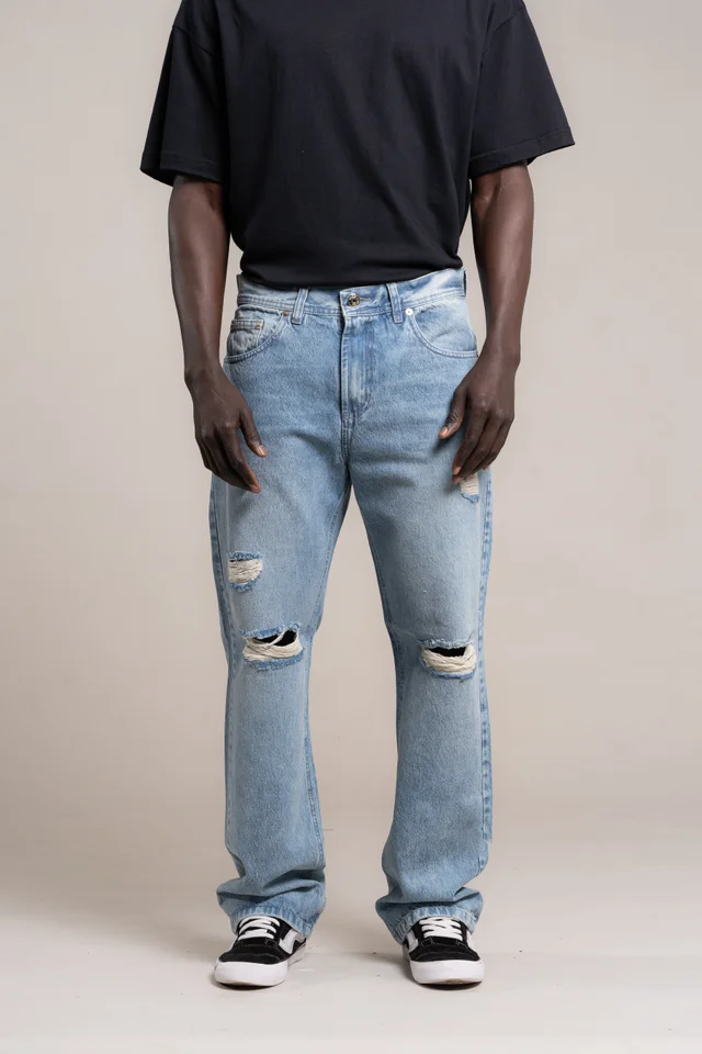 232 - jean RELAXED CON ROTURAS oxido