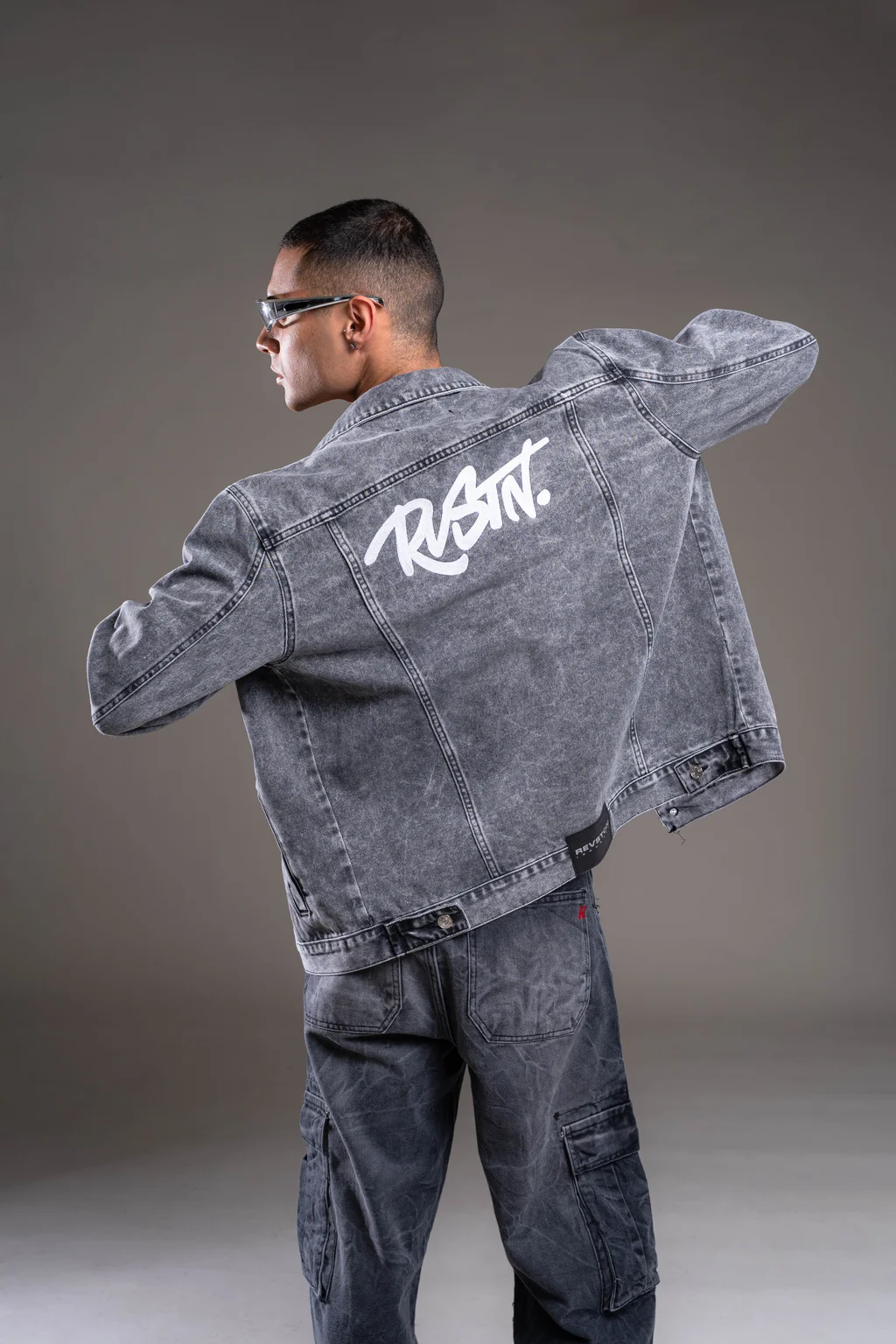 388 C - CAMPERA RVSTN