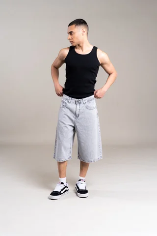 396 - BERMUDA BAGGY GRIS C/BORDADO - Vista 4