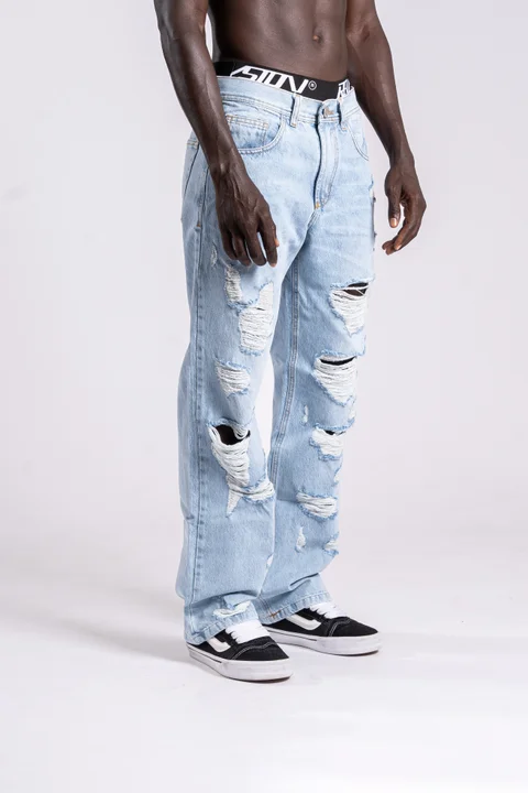 231 b -jean RELAXED CON ROTURAS