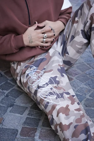 BASK4D5B - BAGGY CAMO BEIGE - Vista 6