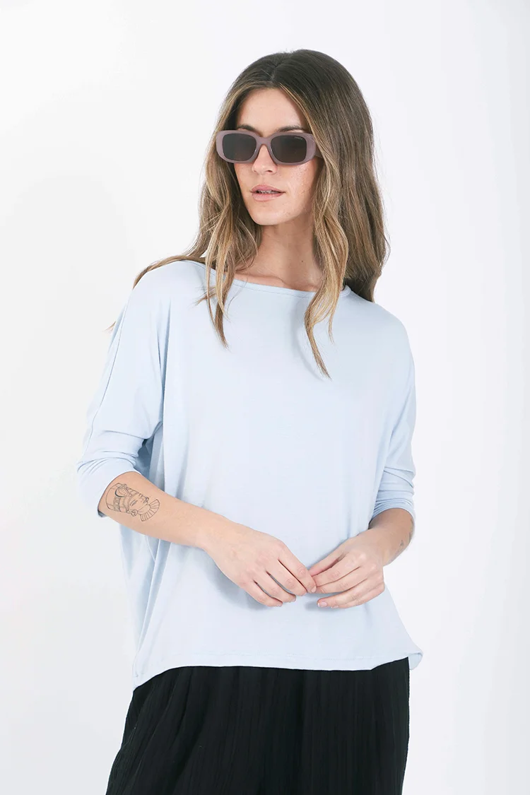 REMERA VOLK