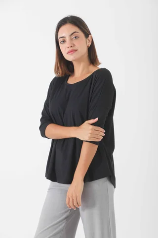 REMERA RICH - Vista 1