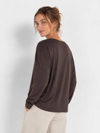 REMERA BURNET - Vista 6