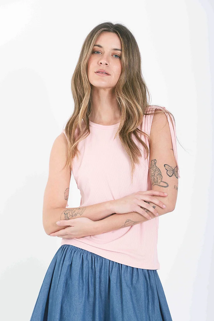 REMERA GARBONE