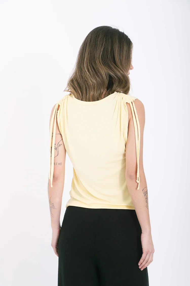 REMERA GARBONE