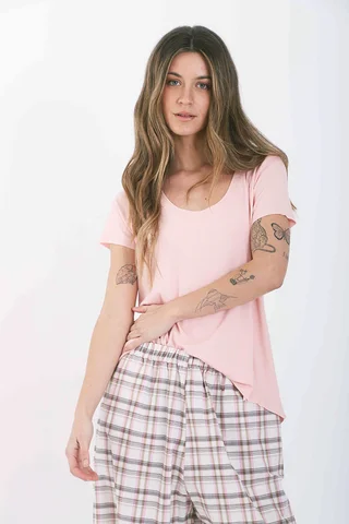REMERA-LYNDY - Vista 3