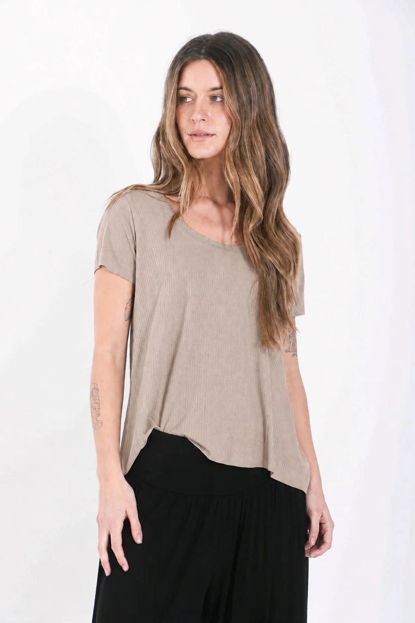 REMERA-LYNDY