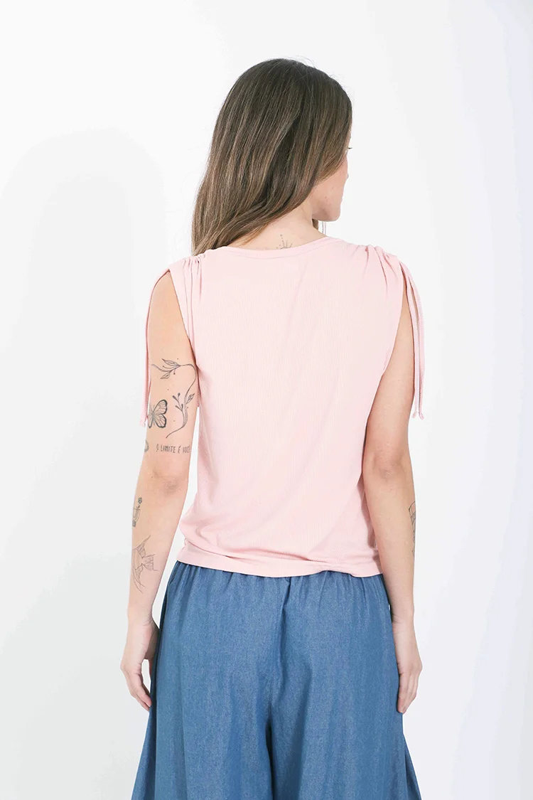 REMERA GARBONE