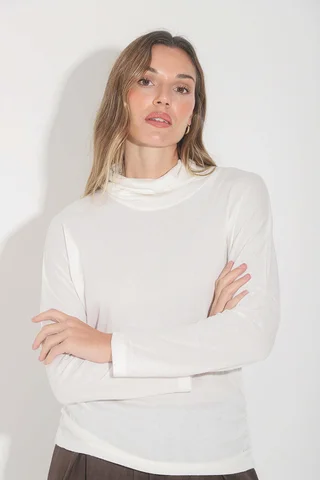POLERA GLOBANT - Vista 5