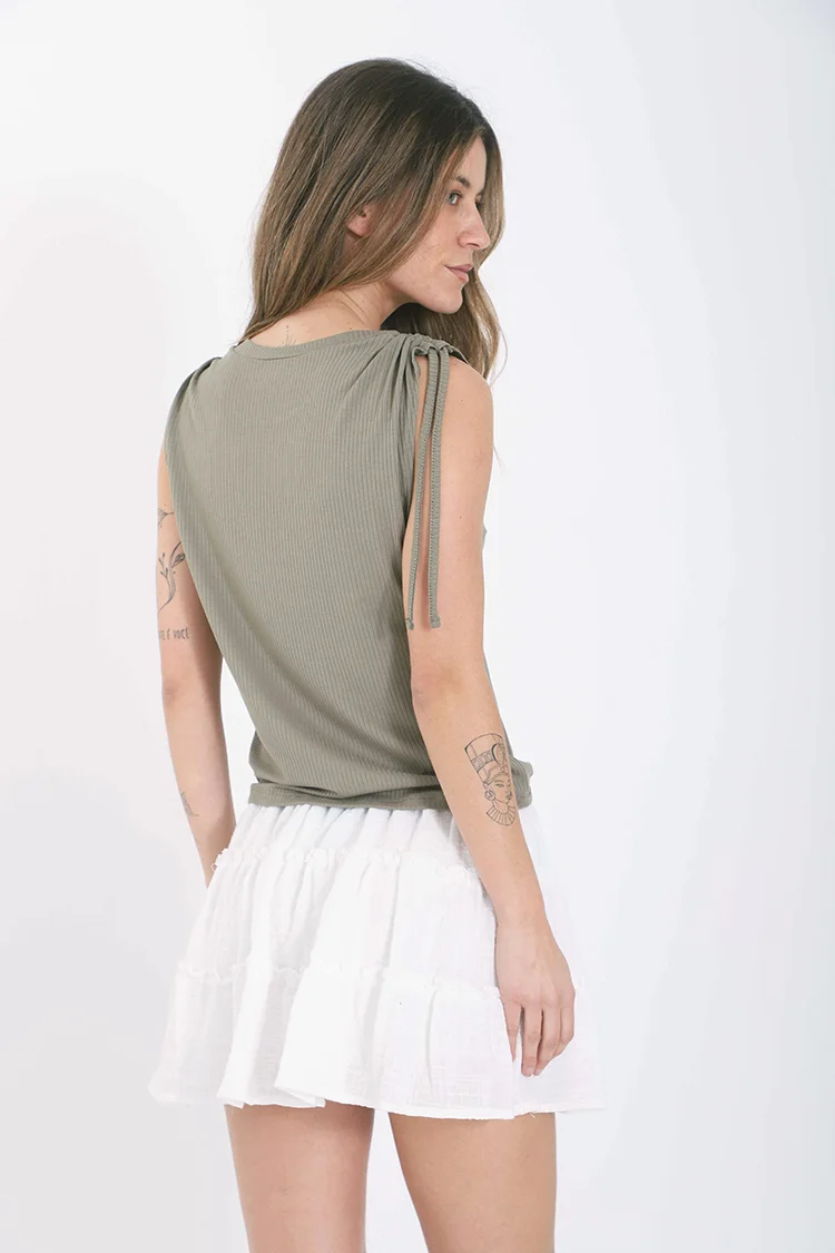 REMERA GARBONE