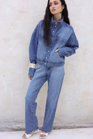 CROPPED IRIS - Vista 4