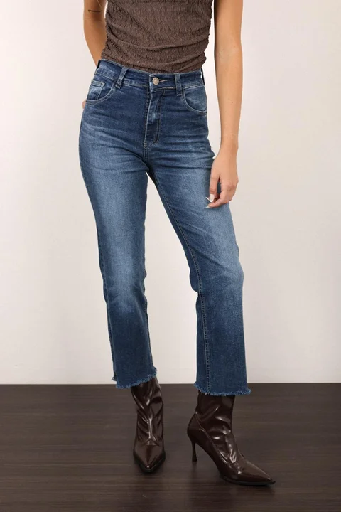 CROPPED APP BLUE