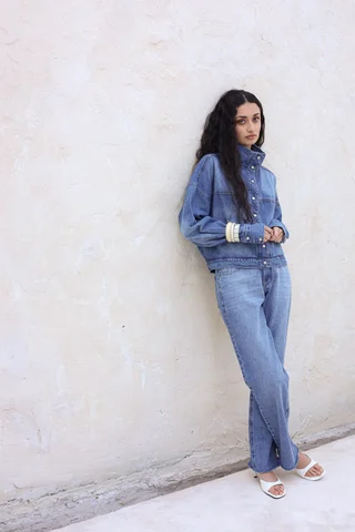 CROPPED IRIS - Vista 2