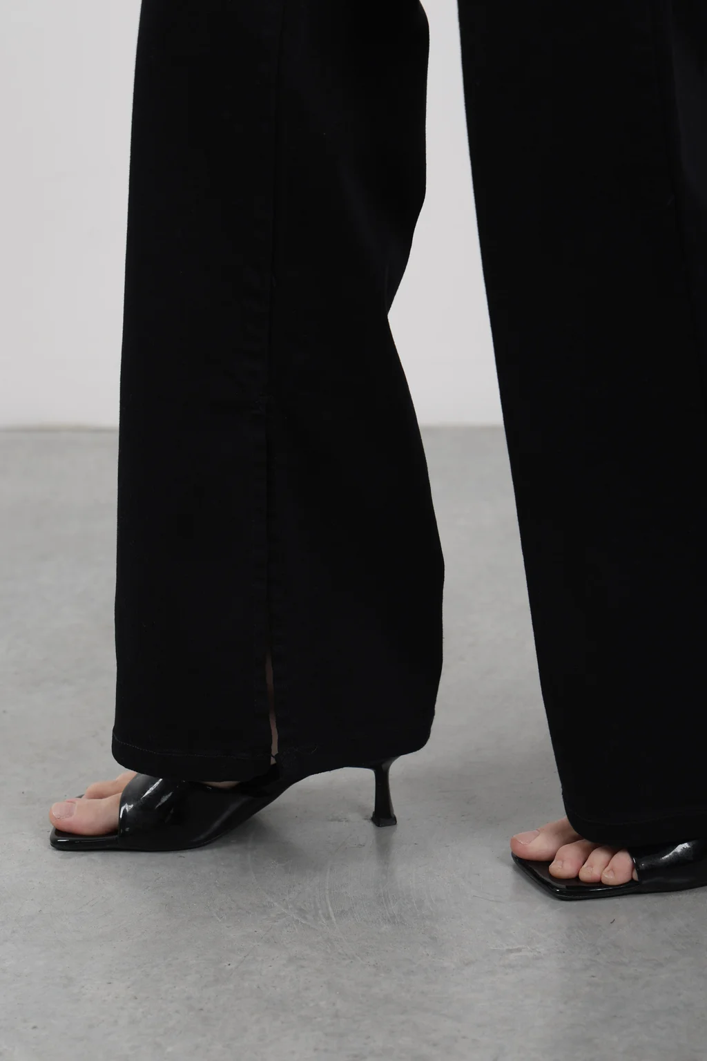 WIDE LEG GEA BLACK