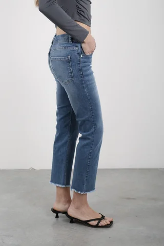 CROPPED DAFNE - Vista 4