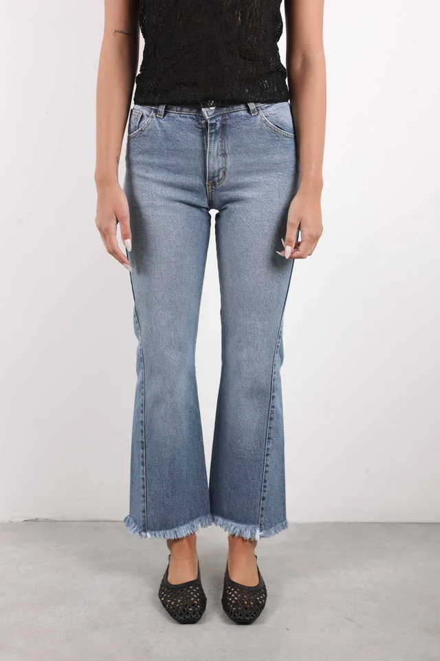CROPPED CRETA